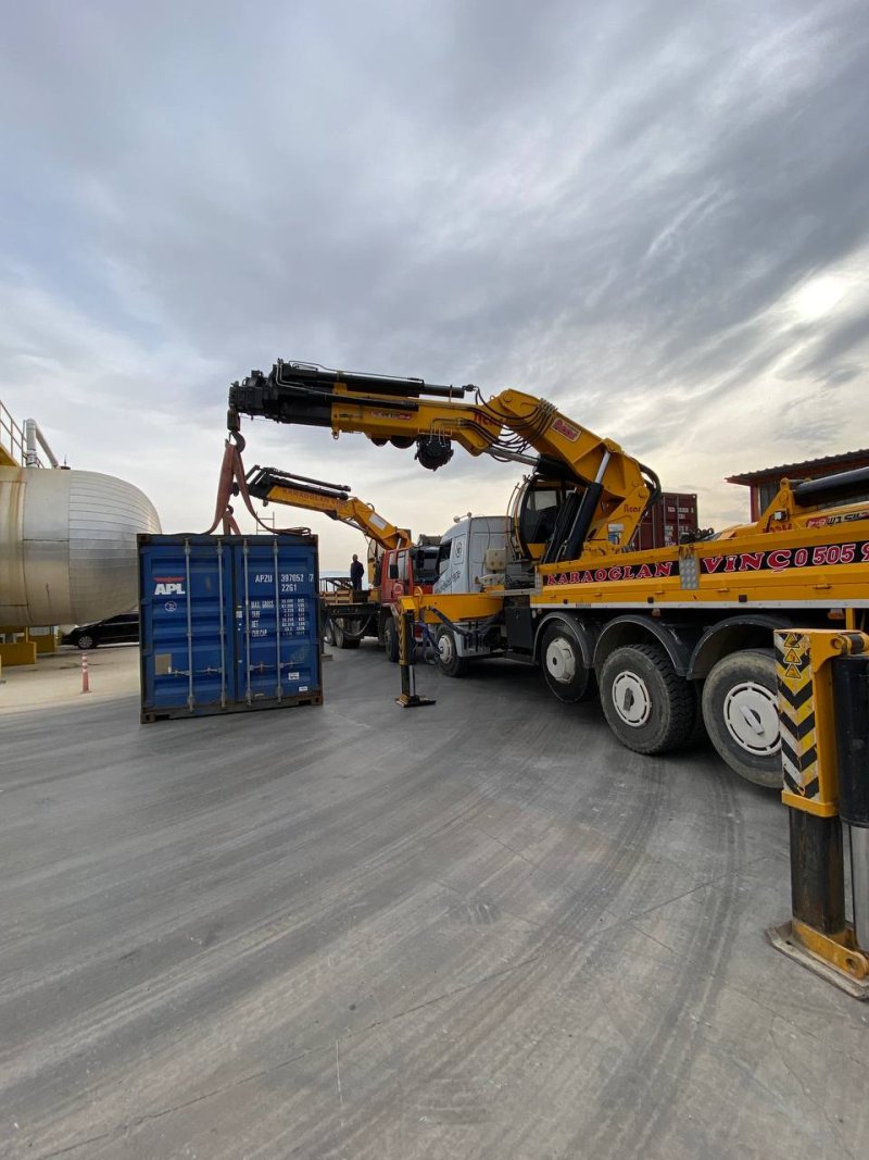 Denizli Vinç ile Konteyner Taşıma